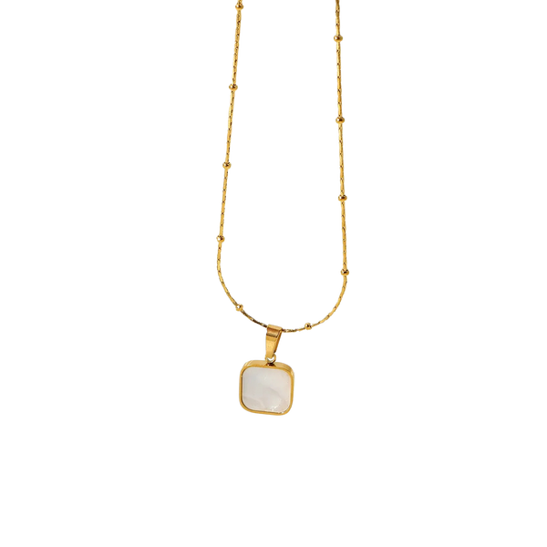 Gold Pendant Necklace