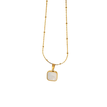 Gold Pendant Necklace