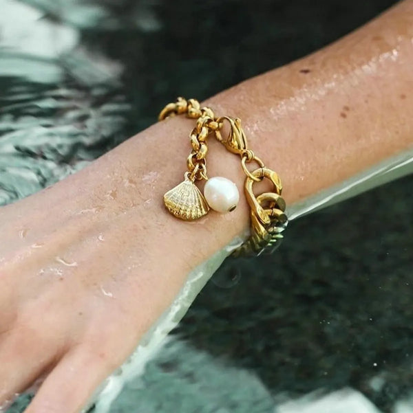 Glamour Pearl Bangle