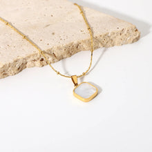 Gold Pendant Necklace